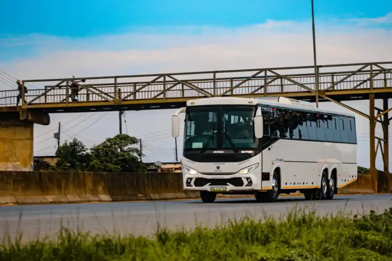 Comparateur de bus : trouver le trajet le moins cher