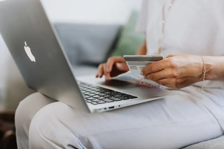Compare the Market : ce qu&rsquo;il faut savoir sur ce comparateur