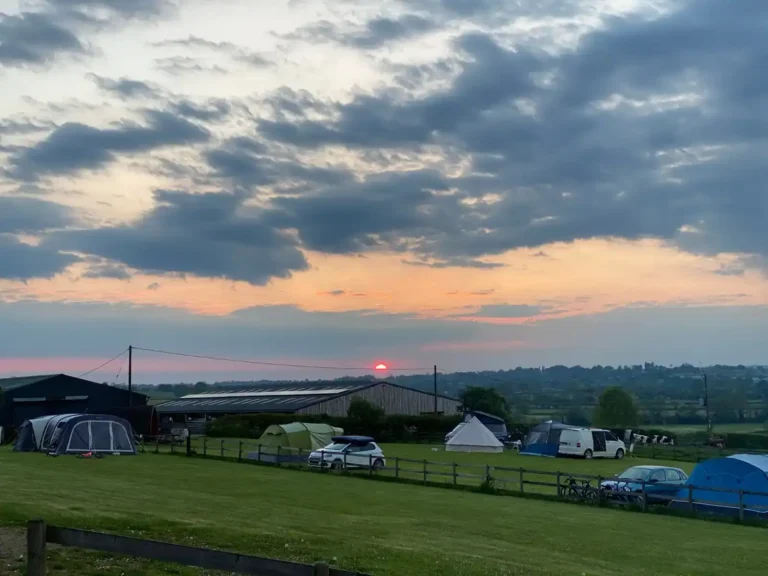 Camping pas cher : ce qui fait vraiment le prix d&rsquo;un séjour
