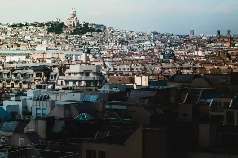 Hôtel Rochechouart : ce qu&rsquo;il faut savoir avant de réserver