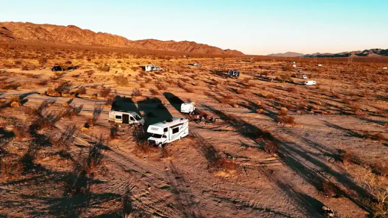 Voyage organisé en camping-car : faut-il partir encadré ?